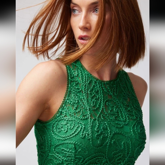 WHBM Lace Shell - Picture 2 of 10